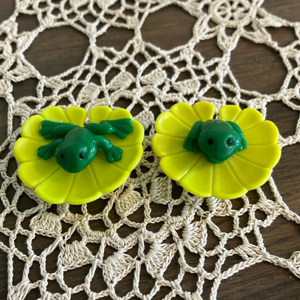 Littlest Pet Shop Frogs on Lilly Pads Vintage 90s
